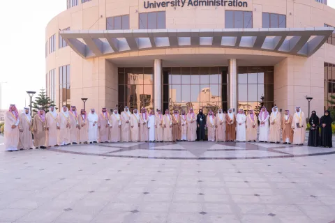د. العصيمي يشارك 