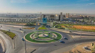 الجامعة تحقق الاعتماد الكامل لبرنامجي الفيزياء…