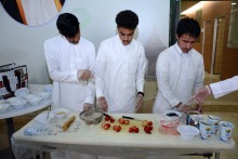 عمادة السنة التحضيرية تقدم برنامج توعوي بعنوان ( ثقافة الأكل الصحي للطلاب).