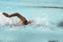 كلية التربية بوادي الدواسر تحصد مراكز متقدمة في بطولة السباحة بالجامعة